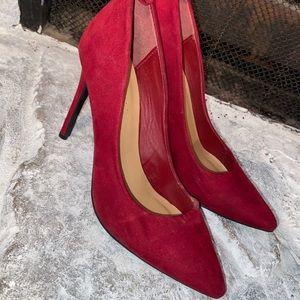 Anne Michelle • High Heels • Maroon color • Size 6 • Like New